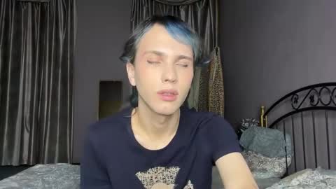 Mark online show from December 14, 4:45 pm