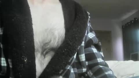 Snapshot of feardubh chatting on November 26, 2:51 pm feardubh online show from November 26, 2:51 pm