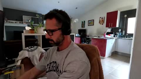 Snapshot of federosario2123 chatting on February 17, 10:29 am federosario2123 online show from February 17, 10:29 am