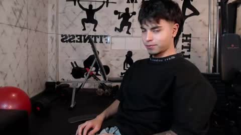 Fede online show from July 3, 4:30 am