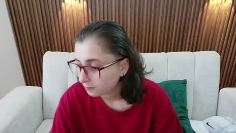 Feelena online show from June 17, 2:18 pm
