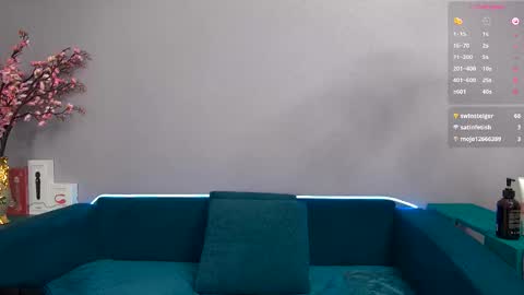 Snapshot of feelsgoodwoman chatting on September 11, 7:47 pm Laura online show from September 11, 7:47 pm