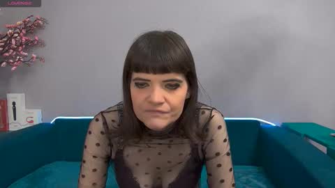 Snapshot of feelsgoodwoman chatting on September 14, 1:49 am Laura online show from September 14, 1:49 am