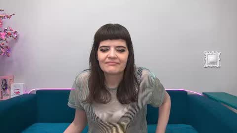 Laura online show from June 19, 1:10 am