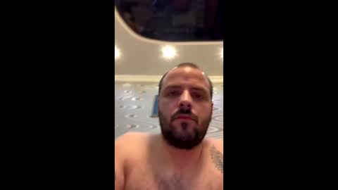 feet_fet online show from May 15, 4:25 pm