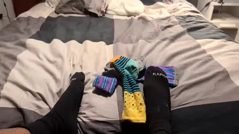 Snapshot of feetofmau chatting on October 25, 10:37 pm feetofmau online show from October 25, 10:37 pm