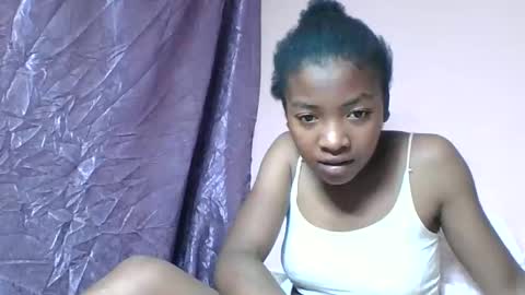 felice364342 online show from April 22, 6:09 pm