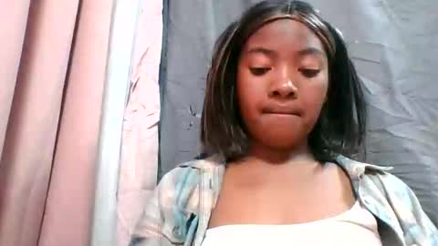 felice364342 online show from May 23, 7:18 pm
