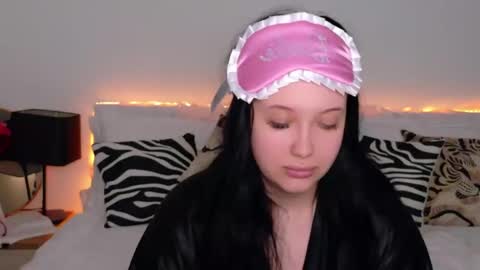 Felicia Herceg online show from November 1, 7:16 pm