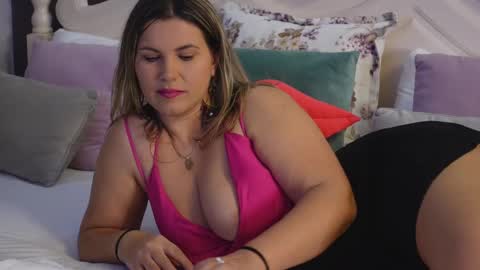 FeliciaKrige online show from February 27, 2:21 am