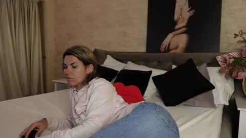 FeliciaKrige online show from May 19, 8:04 pm