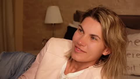 FeliciaKrige online show from June 1, 8:21 pm