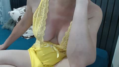 Snapshot of felina_hot chatting on January 5, 4:58 am Felina Hot online show from January 5, 4:58 am