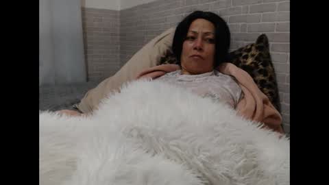 Snapshot of felina_hot chatting on June 4, 4:51 am Felina Hot online show from June 4, 4:51 am