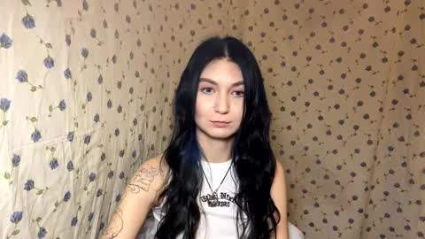 Lola online show from March 12, 7:42 pm