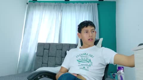 Snapshot of felipehotgonzalez chatting on November 28, 6:10 pm felipehotgonzalez online show from November 28, 6:10 pm