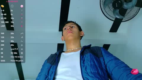 Snapshot of felipehotgonzalez chatting on December 2, 12:21 pm felipehotgonzalez online show from December 2, 12:21 pm