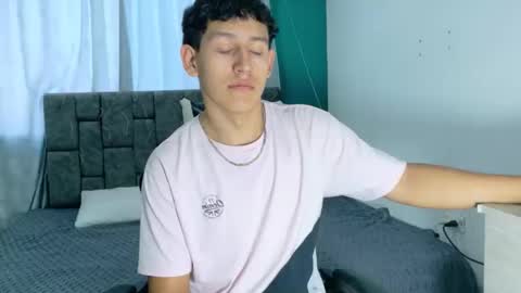 felipehotgonzalez online show from February 10, 12:42 pm