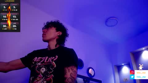 Felix  online show from November 19, 8:09 pm