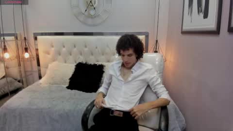 Snapshot of felix_haze chatting on May 17, 5:42 pm FELIPE online show from May 17, 5:42 pm