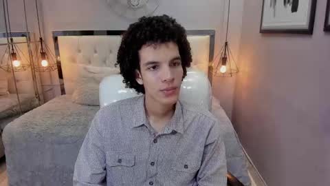 Snapshot of felix_haze chatting on May 23, 5:39 pm FELIPE online show from May 23, 5:39 pm