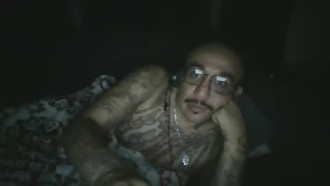 felixrlarios25 online show from May 14, 7:04 am