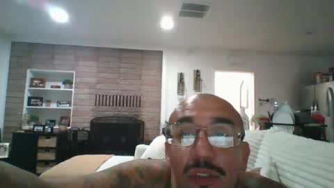 felixrlarios25 online show from July 28, 5:03 am
