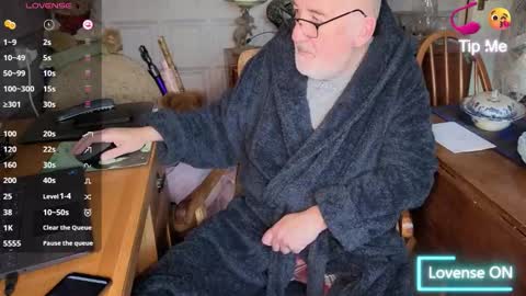 Adam online show from December 3, 8:12 am