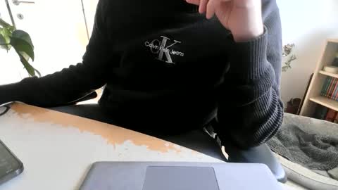 Snapshot of fem_alice_louis_dom chatting on March 19, 1:26 pm fem_alice_louis_dom online show from March 19, 1:26 pm