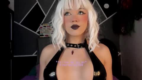 fem_boy6 online show from November 26, 6:47 am