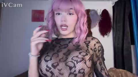 fem_boy6 online show from May 8, 6:52 am