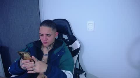 Snapshot of femboy666sixx_ chatting on April 8, 10:59 am GABY666 online show from April 8, 10:59 am