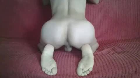 femboyhot28 online show from October 27, 5:55 am