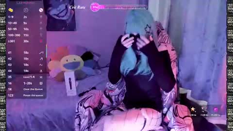 Snapshot of femboymatthew chatting on July 6, 7:38 am FemboyMatthew online show from July 6, 7:38 am