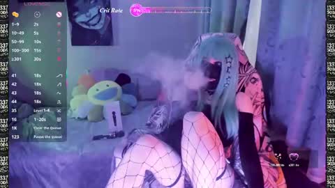 Snapshot of femboymatthew chatting on July 9, 8:29 am FemboyMatthew online show from July 9, 8:29 am