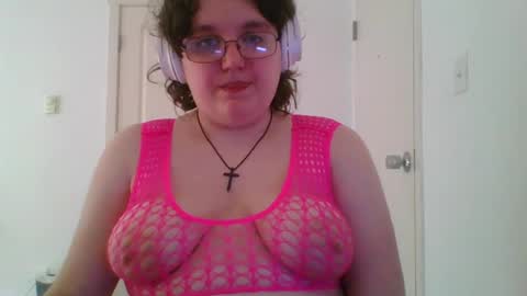 Snapshot of femcelsam chatting on August 4, 10:45 pm femcelsam online show from August 4, 10:45 pm