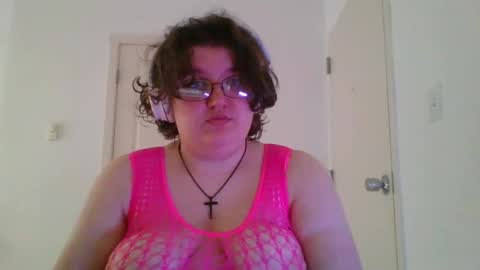 Snapshot of femcelsam chatting on August 5, 3:37 pm femcelsam online show from August 5, 3:37 pm