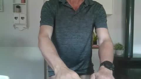 femdomsubby online show from January 16, 6:50 am