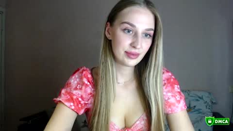 Femke online show from May 12, 8:39 pm
