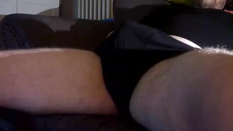Snapshot of fenderjaguar667 chatting on June 10, 10:19 pm fenderjaguar667 online show from June 10, 10:19 pm