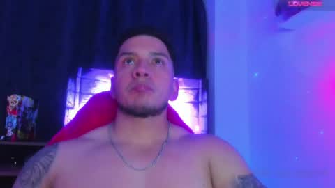 Snapshot of fenix_29 chatting on June 3, 12:46 am Fenix 29 online show from June 3, 12:46 am