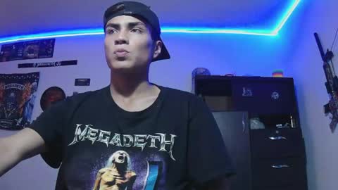 Snapshot of fenix_hardcock chatting on May 25, 9:10 pm Christian online show from May 25, 9:10 pm