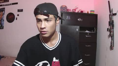 Snapshot of fenix_hardcock chatting on May 31, 8:21 pm Christian online show from May 31, 8:21 pm