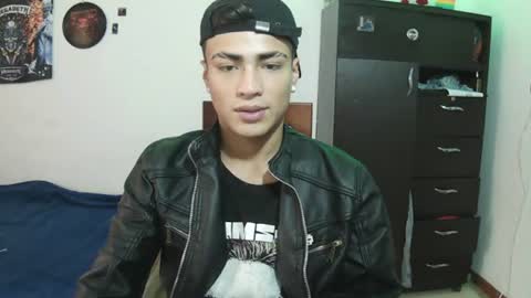 Snapshot of fenix_hardcock chatting on June 13, 4:27 pm Christian online show from June 13, 4:27 pm