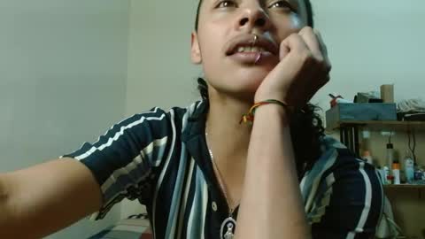 Snapshot of fenixmfx chatting on April 14, 8:37 pm Fenix online show from April 14, 8:37 pm