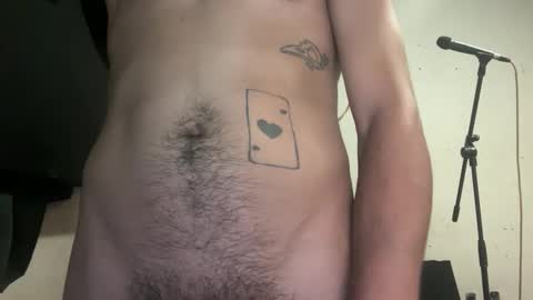 Snapshot of fer92400 chatting on March 9, 9:35 am fer92400 online show from March 9, 9:35 am