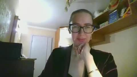 Snapshot of feraliss chatting on November 17, 9:37 am feraliss online show from November 17, 9:37 am