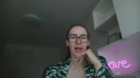 feraliss online show from March 23, 9:46 am