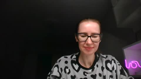 feraliss online show from June 19, 3:49 pm