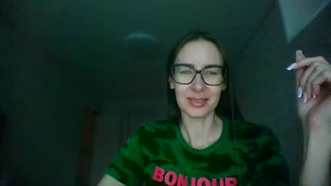 feraliss online show from July 4, 3:18 pm